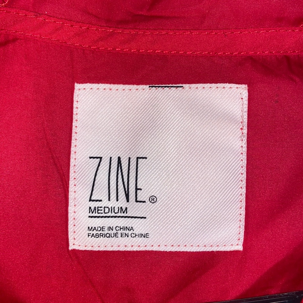 Red - Picture 3 of 3